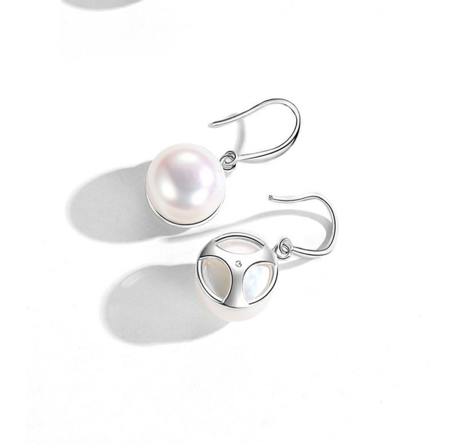 Pearls Classic Hooks Earrings