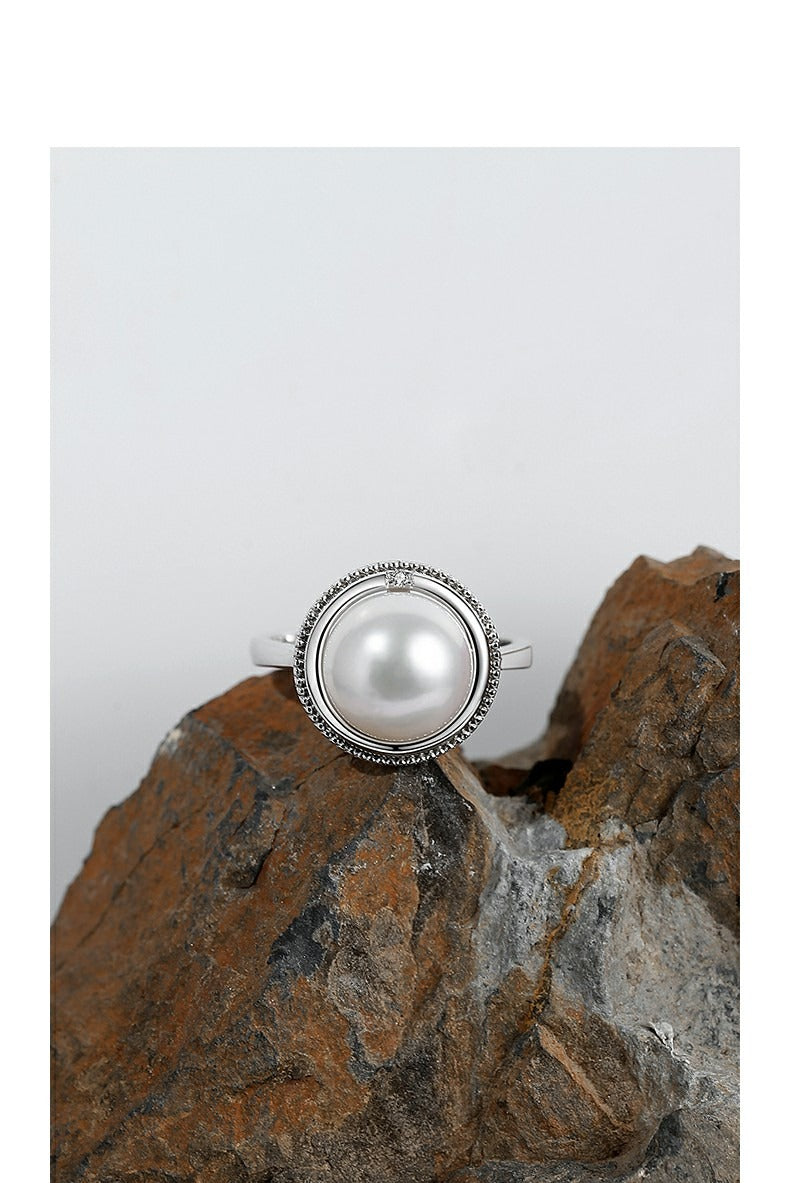 Regina Silver & Pearl Ring by Notteluna