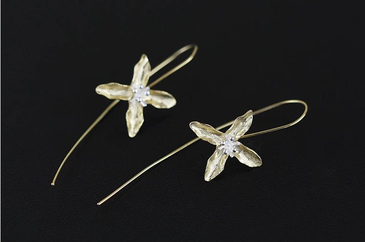 Lily Silver Flower Earrings
