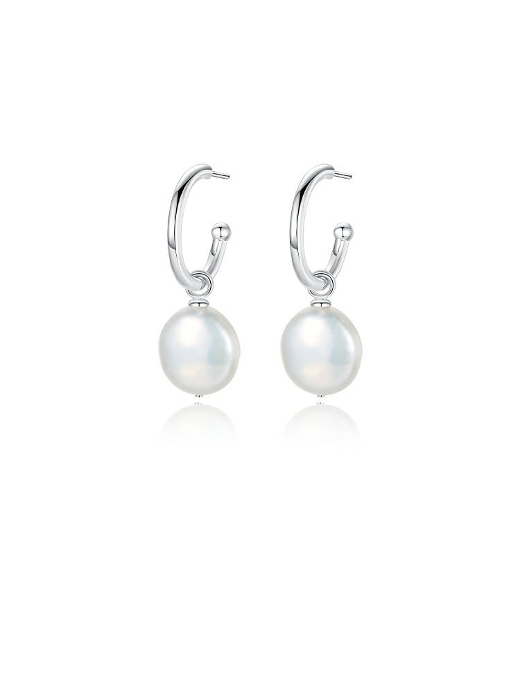 Flat Baroque Pearl Earrings by Notteluna