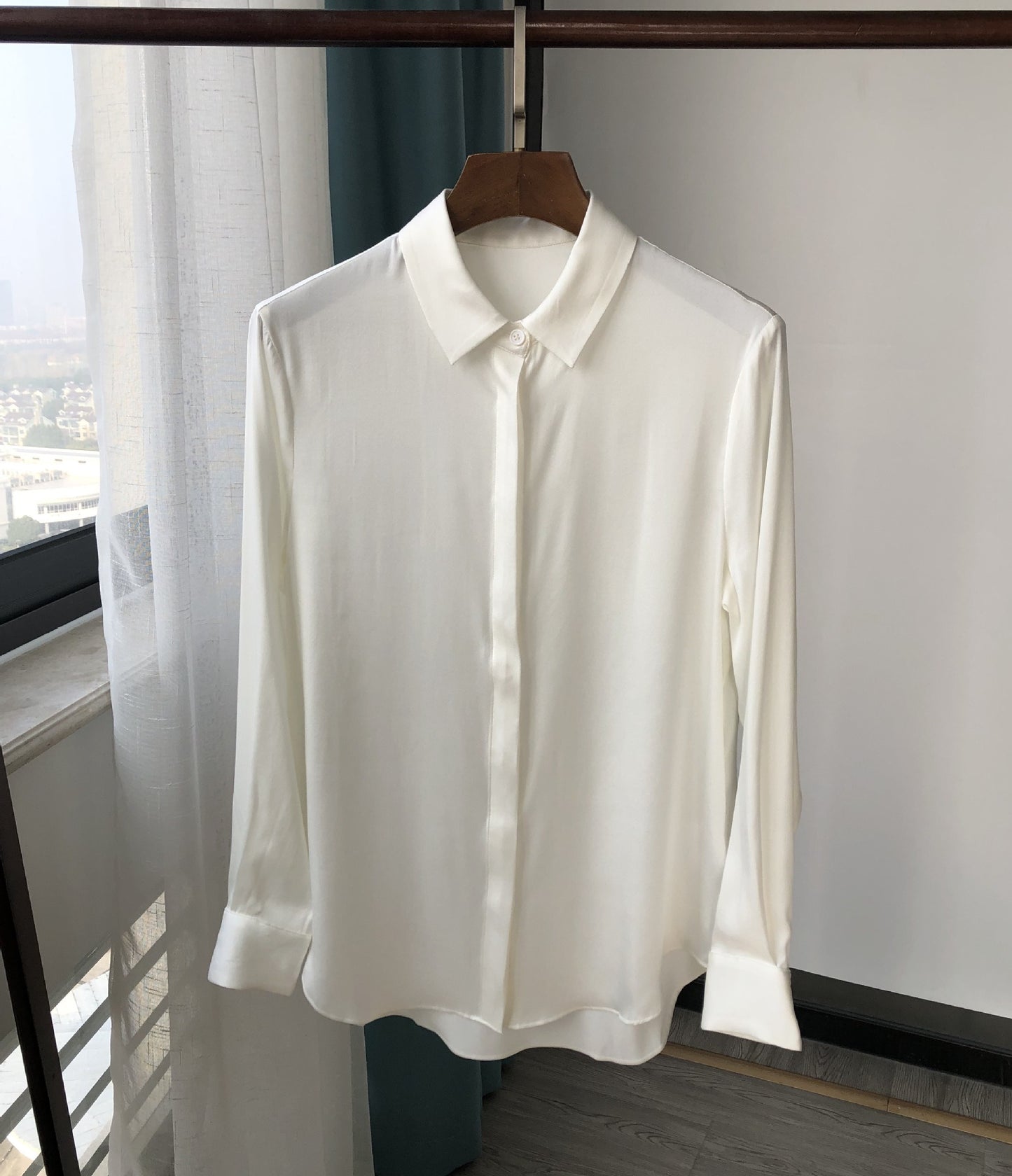 Satin Silk Shirt - by Gioventù