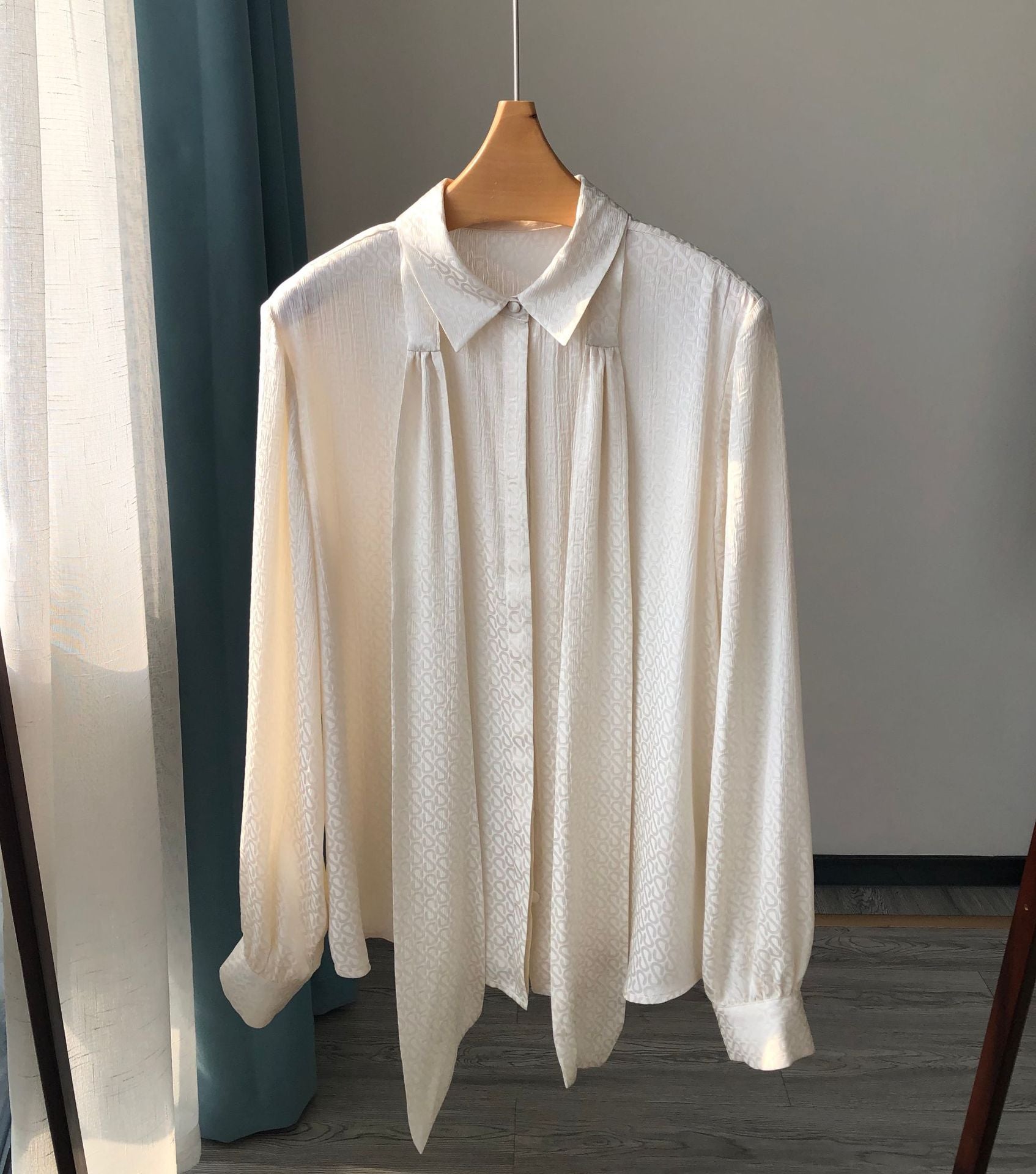 French Romantic Jacquard Silk Shirt with Satin Ribbon Sambo Shirt
