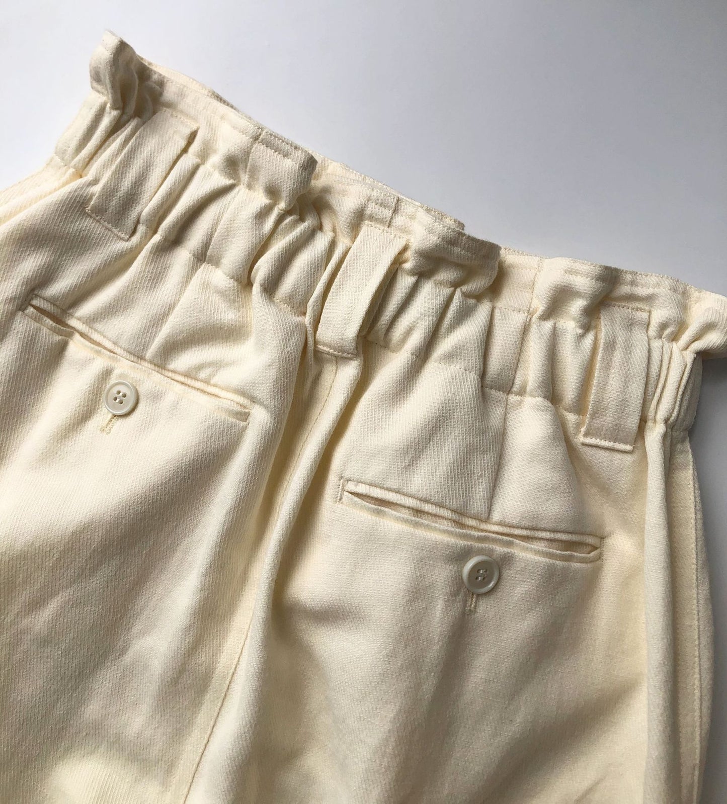Natural Wrinkled Texture Flower Bud Trousers with Literary and Casual Style in Sand-Washed Cotton and Linen Material