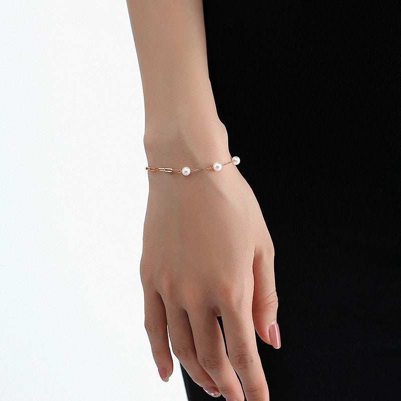 Sei - gold chain and akoya pearls bracelet