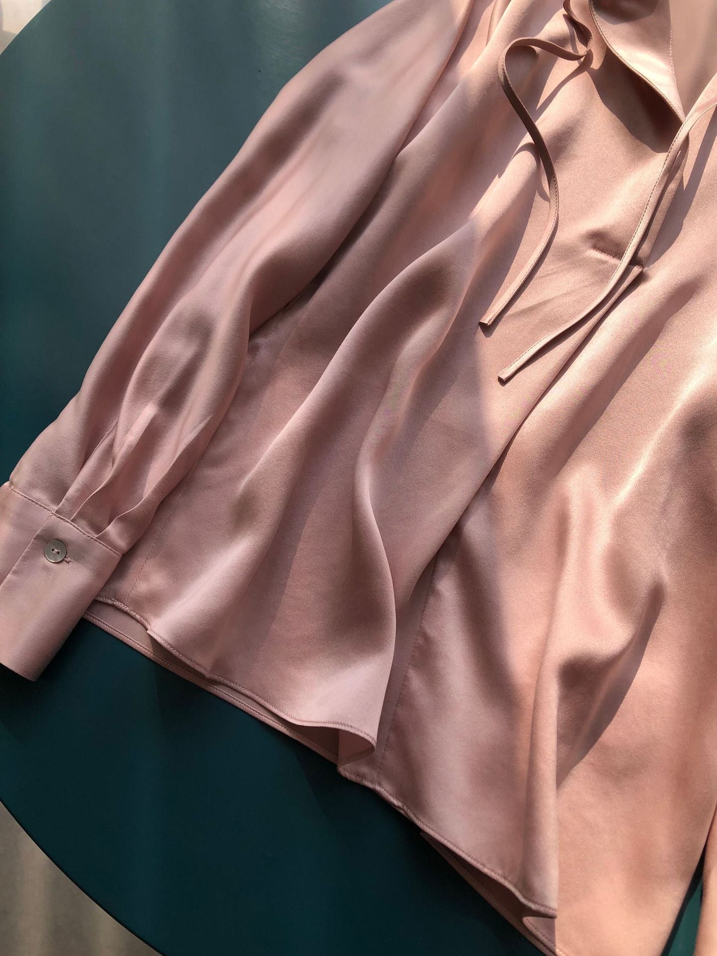 Small Delicate Pink French Sand washed Satin Silk Tie Long-Sleeved Shirt