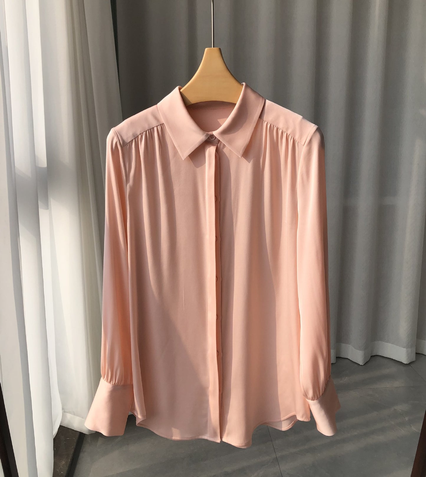 Womens V Neck Roll up Sleeve Button Down Blouses Tops elegant and simple style shirred silk long-sleeved shirt