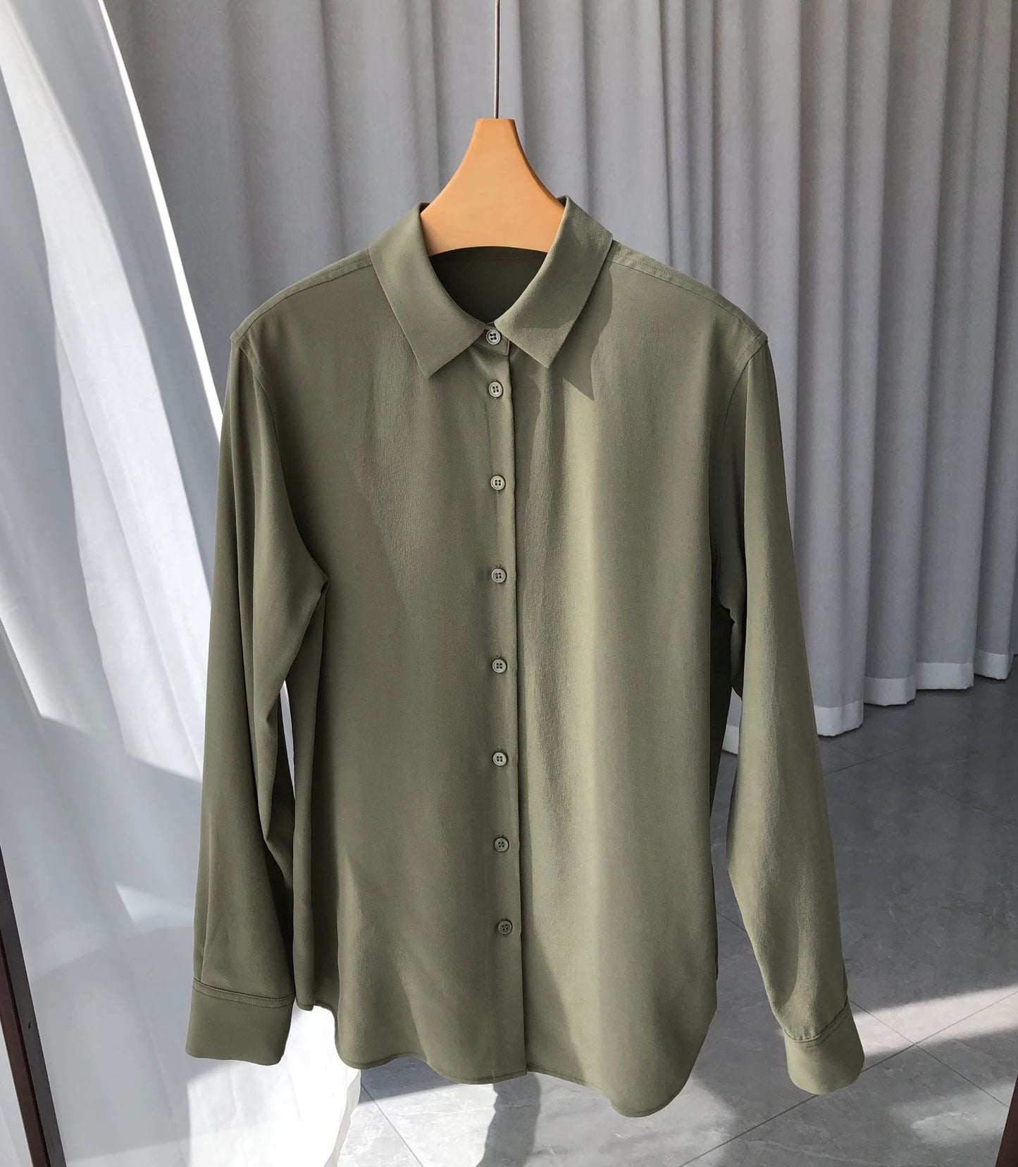 Silk Shirt for Women, Pure Color Simple Long-Sleeved Tops for Ladies (No Pocket)