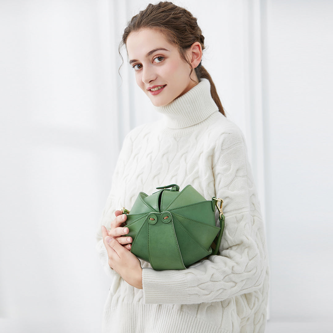 Small Round Beetle Bag | Green