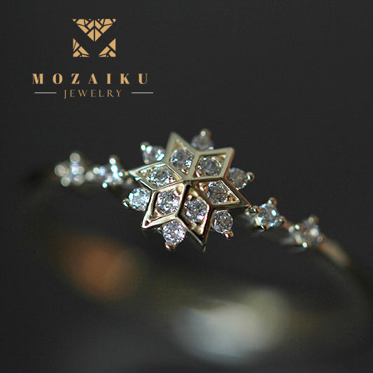 Snowflake Ring by Mozaiku